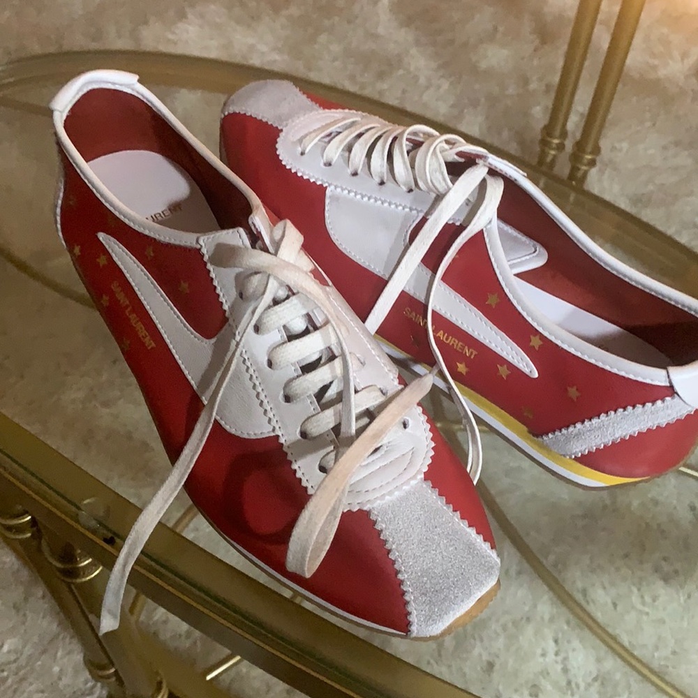 Sneakers